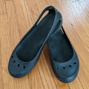 donating soon! 👋 crocs kadee ballet flats